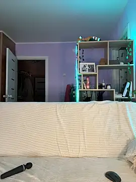 Snapshot of KassandraTress chatting on 10.28.25 KassandraTress online show from 10.28.25