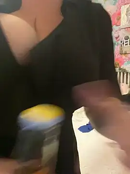 Snapshot of Sassylady chatting on 10.18.25 Sassylady online show from 10.18.25