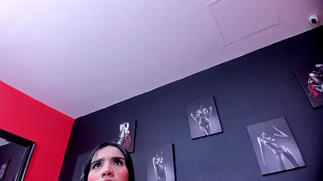 Snapshot of michael_hanna chatting on 11.11.25 michael hanna online show from 11.11.25