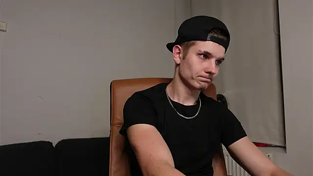 Snapshot of Mark_Karson chatting on 09.14.25 Mark Karson online show from 09.14.25