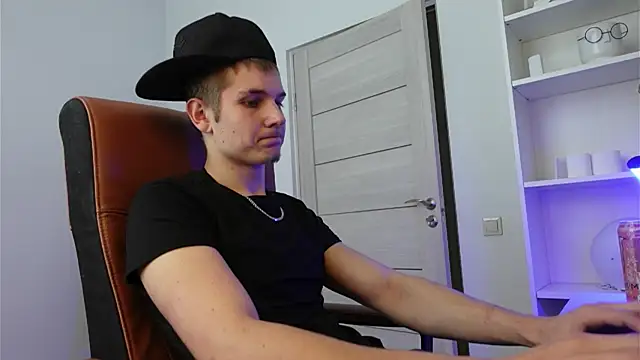 Snapshot of Mark_Karson chatting on 09.28.25 Mark Karson online show from 09.28.25