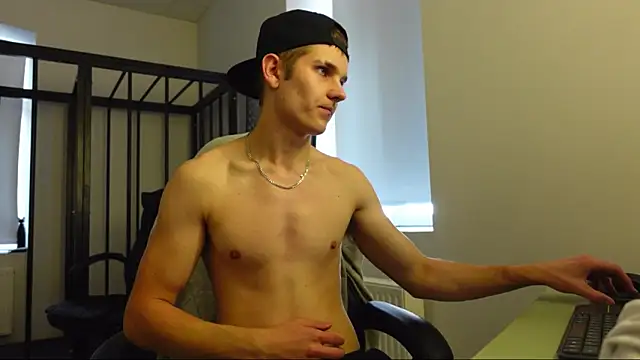 Snapshot of Mark_Karson chatting on 10.07.25 Mark Karson online show from 10.07.25