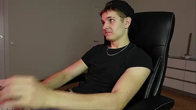 Snapshot of Mark_Karson chatting on 11.14.25 Mark Karson online show from 11.14.25