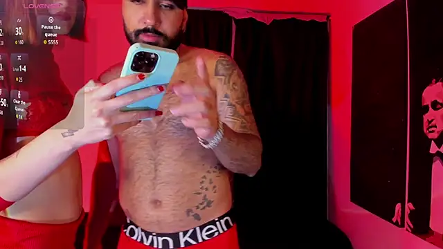 Snapshot of DanteAndVictoria chatting on 10.10.25 DanteAndVictoria online show from 10.10.25