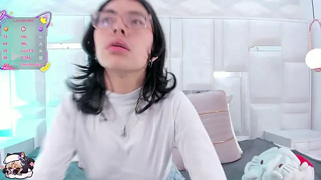 Im Molly Angel online show from 11.23.25