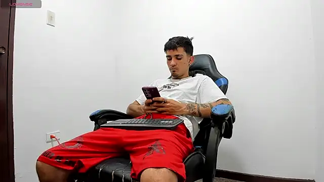 nextboywell1 online show from 02.26.26