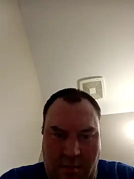 brokenheartguy40 online show from 10.06.25