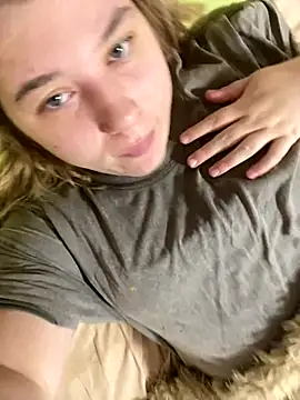 Kemeli008 online show from 10.19.25