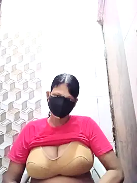 Snapshot of varnika chatting on 09.16.25 varnika online show from 09.16.25