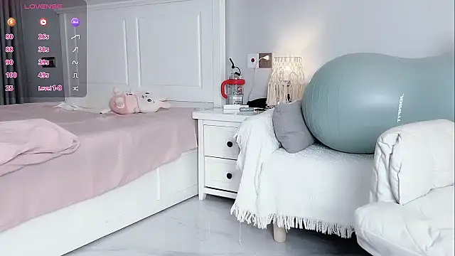 B-Yaya online show from 10.11.25