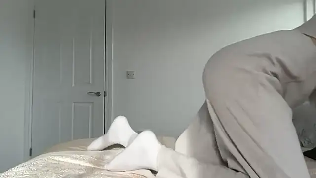 lolableux online show from 04.10.26