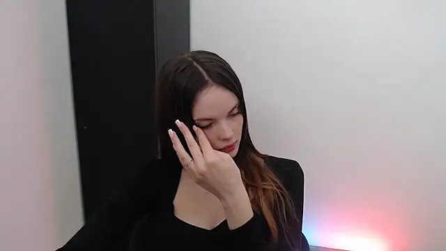 Snapshot of Ariella_ari chatting on 09.20.25 Ariella ari online show from 09.20.25