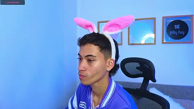 Snapshot of yulian_vasquez chatting on 09.09.25 yulian vasquez online show from 09.09.25