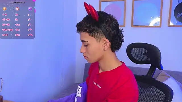 Snapshot of yulian_vasquez chatting on 09.10.25 yulian vasquez online show from 09.10.25