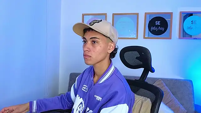 Snapshot of yulian_vasquez chatting on 09.11.25 yulian vasquez online show from 09.11.25