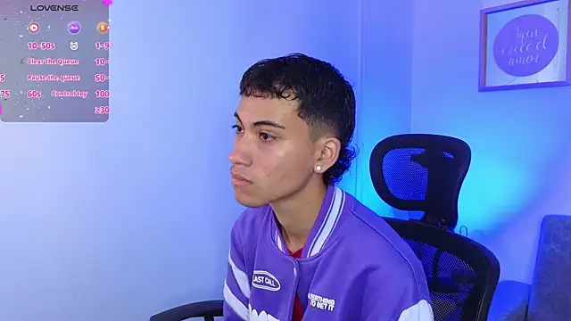 Snapshot of yulian_vasquez chatting on 09.19.25 yulian vasquez online show from 09.19.25