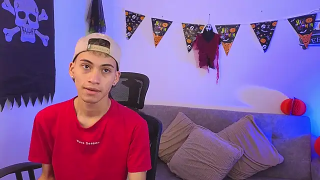 Snapshot of yulian_vasquez chatting on 10.12.25 yulian vasquez online show from 10.12.25