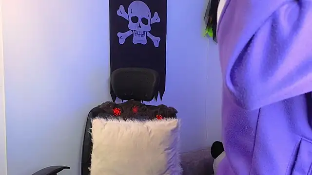 Snapshot of yulian_vasquez chatting on 10.15.25 yulian vasquez online show from 10.15.25