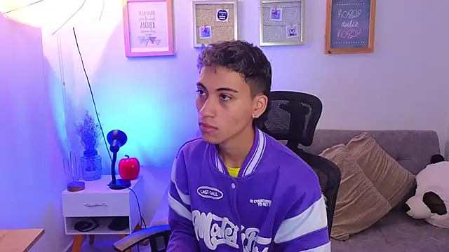 Snapshot of yulian_vasquez chatting on 11.07.25 yulian vasquez online show from 11.07.25