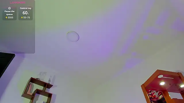 LoganTwink18 online show from 11.07.25