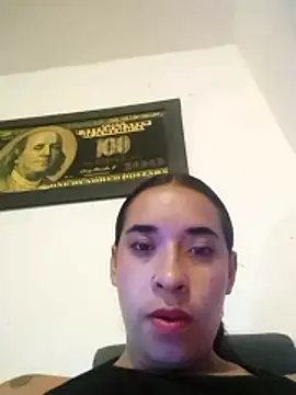 Snapshot of Valenn_fernandez chatting on 04.23.26 Valenn fernandez online show from 04.23.26