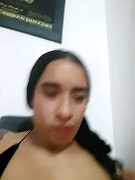 Snapshot of Valenn_fernandez chatting on 05.31.26 Valenn fernandez online show from 05.31.26