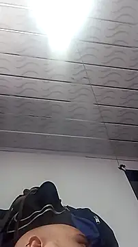 Snapshot of YiingandYang chatting on 02.25.26 YiingandYang online show from 02.25.26