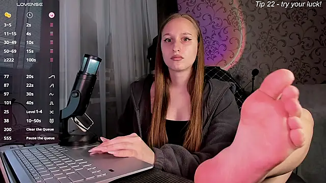 DarcySiren online show from 04.22.26