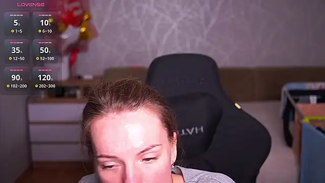 Snapshot of Vanille_Mystery chatting on 10.21.25 Vanille Mystery online show from 10.21.25