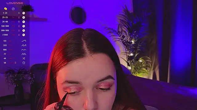 BellaDevile  online show from 10.09.25