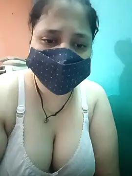 Snapshot of Kaja1919 chatting on 10.06.25 Kaja1919 online show from 10.06.25