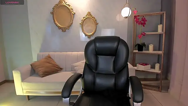 AmbarJames  online show from 09.16.25