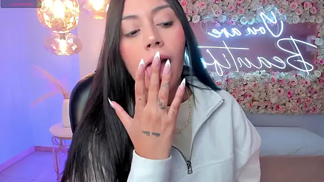 AmbarJames  online show from 12.14.25