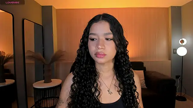 SophieHouston  online show from 10.04.25