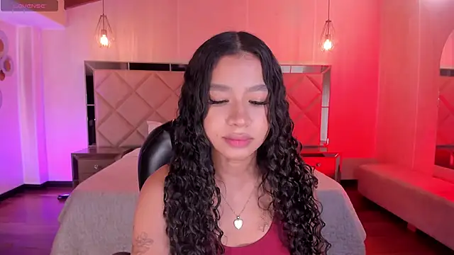 SophieHouston  online show from 12.15.25