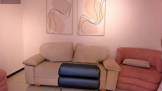 MilaLawrence online show from 06.02.26