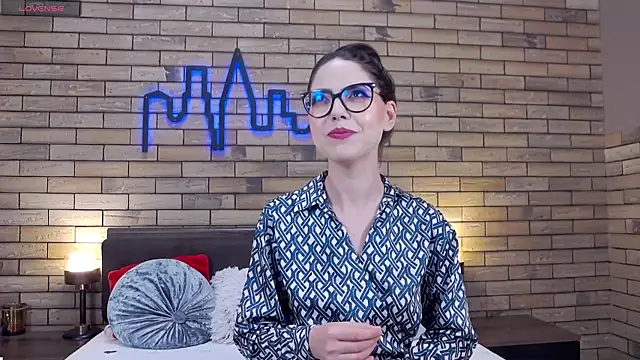 KaylaLewys online show from 09.08.25