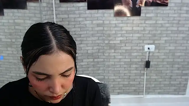 Karla Duran online show from 09.22.25