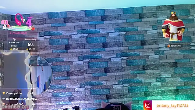 Snapshot of boyfox_tay chatting on 09.25.25 boyfox tay online show from 09.25.25