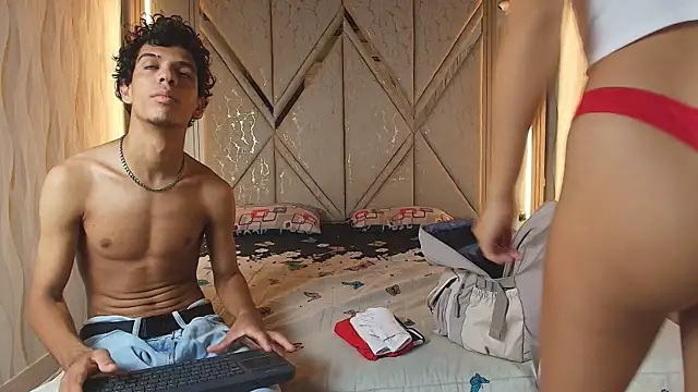 Hotcouple 222 online show from 04.13.26