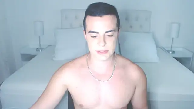 Snapshot of mr_hunterx chatting on 10.14.25 mr hunterx online show from 10.14.25