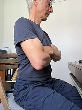 SexyLeon8 online show from 06.17.26