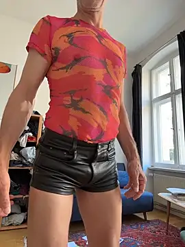 SexyLeon8 online show from 06.30.26