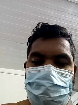 Snapshot of keri_huththa chatting on 10.20.25 keri huththa online show from 10.20.25