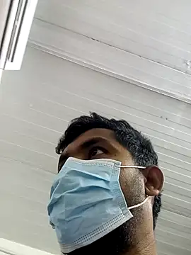 Snapshot of keri_huththa chatting on 11.03.25 keri huththa online show from 11.03.25