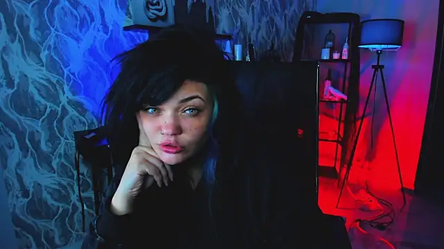 Snapshot of MaryHarrys chatting on 11.03.25 MaryHarrys online show from 11.03.25