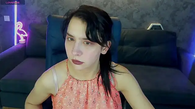 LiviaShy online show from 12.05.25