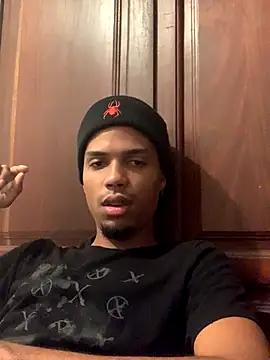 Snapshot of MrPrince05 chatting on 09.13.25 MrPrince05 online show from 09.13.25