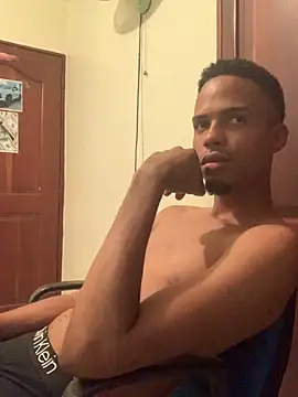 Snapshot of MrPrince05 chatting on 09.16.25 MrPrince05 online show from 09.16.25