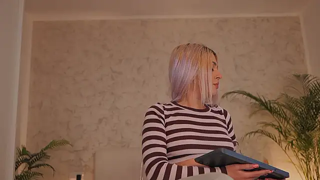 daisyblushh online show from 02.25.26